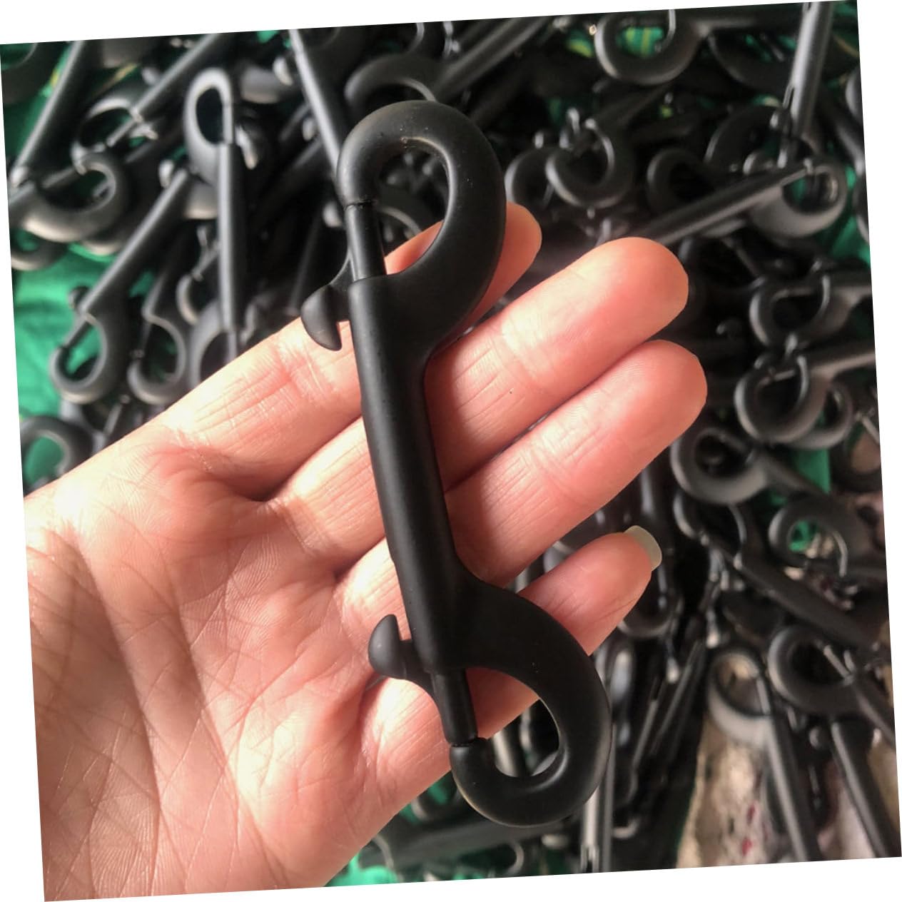 Double-Ended Stainless Steel Dog Leash Hook Black