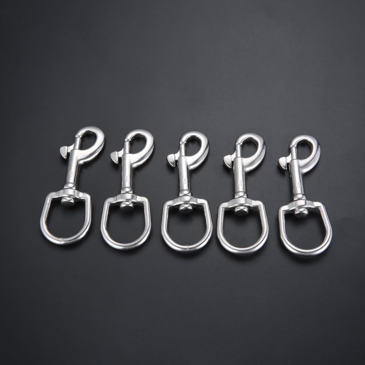 Rust-Proof 316 Stainless Steel Hook for Dog Leashes
